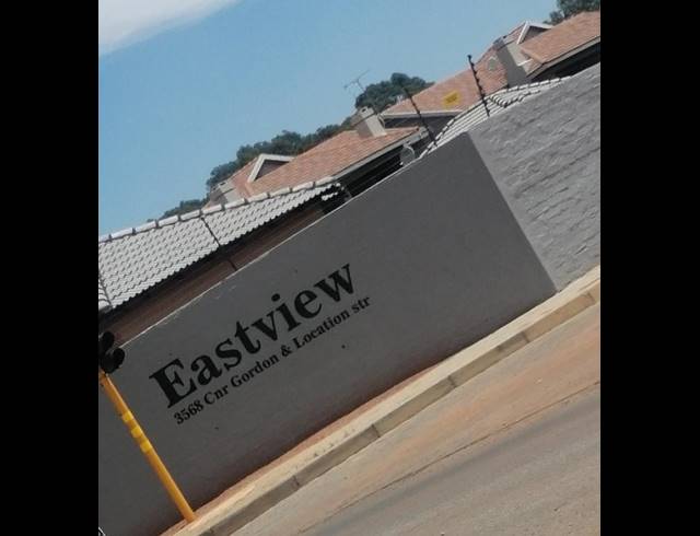 2 BEDROOM HOUSE FOR SALE IN BRENTHURST